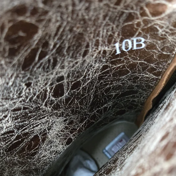 Ariat Brown Heeled Boots - Picture 11 of 16